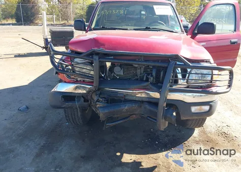 2004 Toyota Tacoma z USA, uszkodzony, nr VIN 5TEWM72N24Z325383